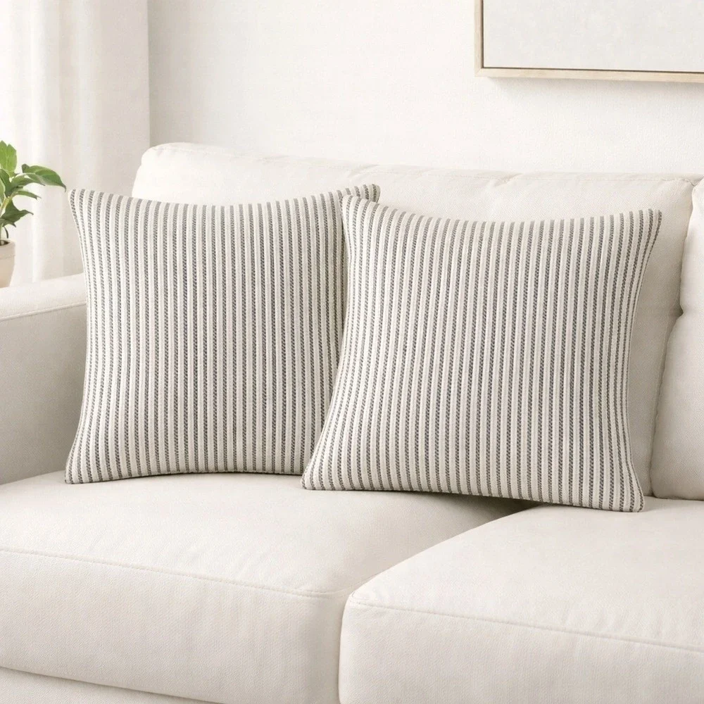 Frette Giglio Woven Euro Pillowcase 26x26 Ivory /‎ Navy Blue NWT